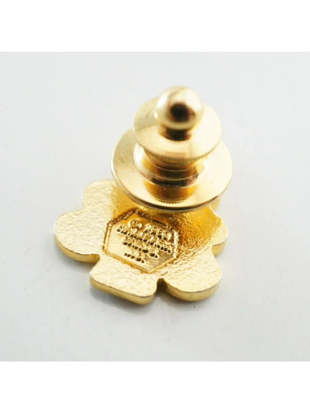 Vintage Christmas Tree Lapel Pin 1989 Hallmark Cards Gold Tone Holiday